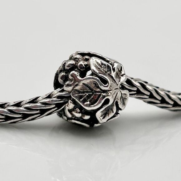 TROLLBEADS Wine Harvest Silver Bead LAA 925S NEW! Leaves & Grapes - Picture 8 of 8